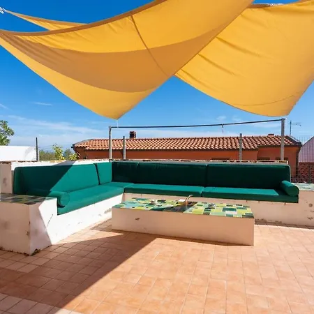 Casa De Mari Giardino بيت للعطل بورتو أوتيولو